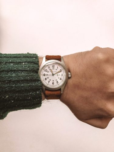 nettoyage de précision dans l'horlogerie un process essentiel pour la qualité des mécanismes